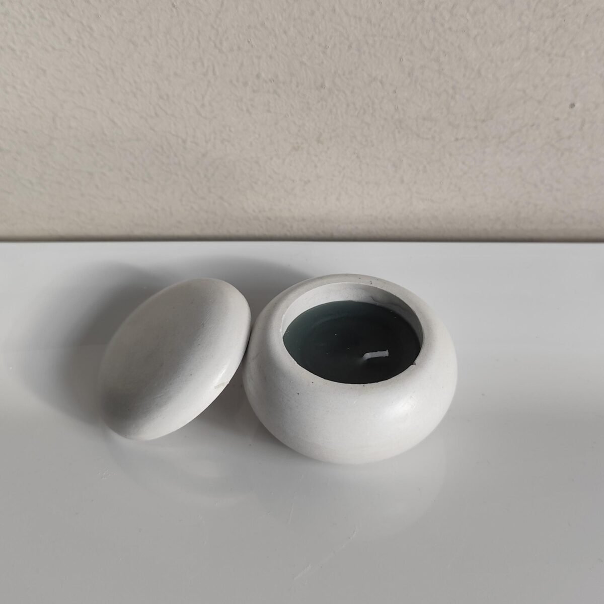 Κεραμική Βάση με κόκκινο η πράσινο κερί - Image 1