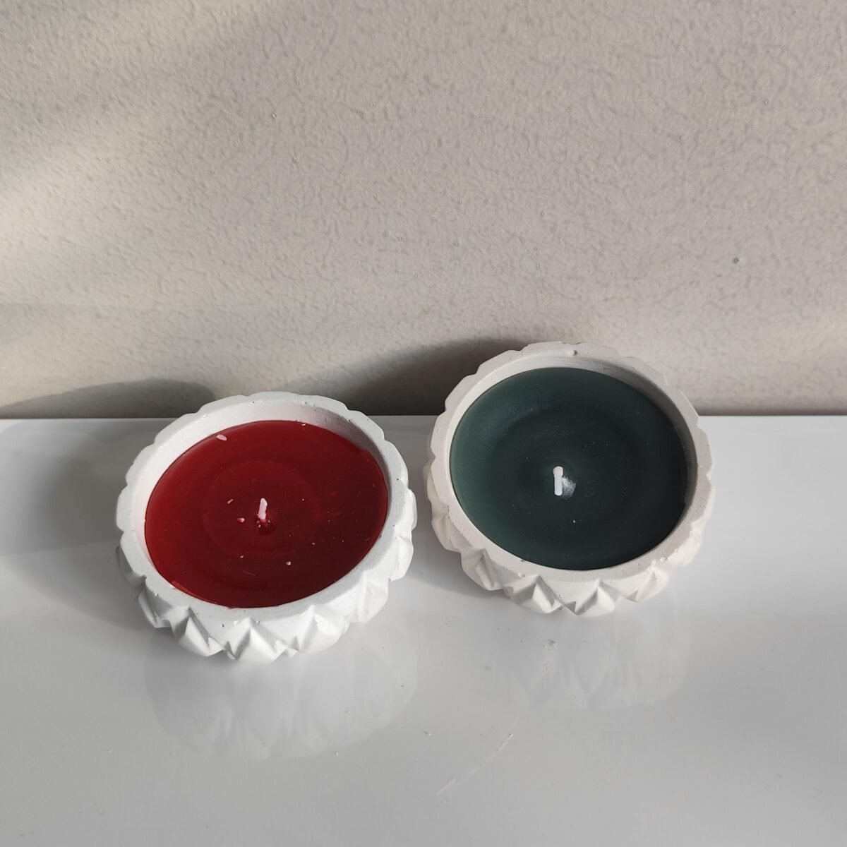 Κεραμική Βάση με κόκκινο η πράσινο κερί - Image 1