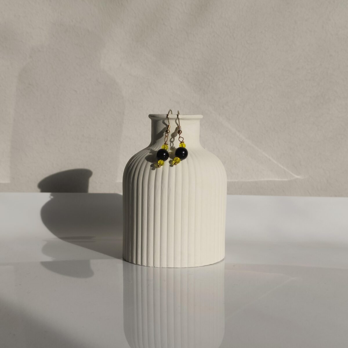 Χειροποίητα σκουλαρίκια με γυάλινη πέτρα - Image 2