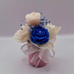 Σύνθεση κεριών σε χάρτινη βάση με άρωμα βανίλια