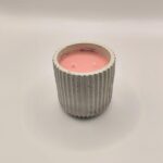 Κερακι ροζ χωρίς αρωμα σε γύψινο βαζακι