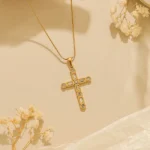 Κολιέ επιχρυσωμένο ατσάλι με σταυρό και zircon - Image 2